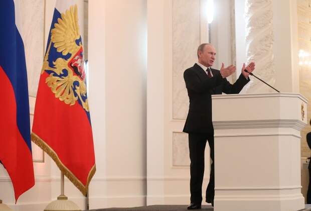 В 2013 году послание вновь было оглашено в День Конституции. Основной закон страны отмечал в том году 25-летний юбилей. Президент заявил о незыблемости ее основных положений, но допустил возможность точечных корректировок