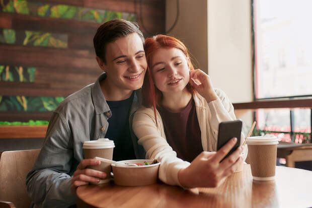 Россиянки перечислили черты «того самого»