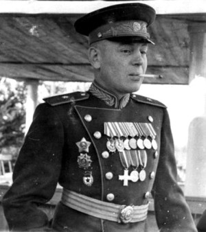 Василий Сталин. Желание послать сына в космос у Иосифа Виссарионовича появилось ещё в военные годы.