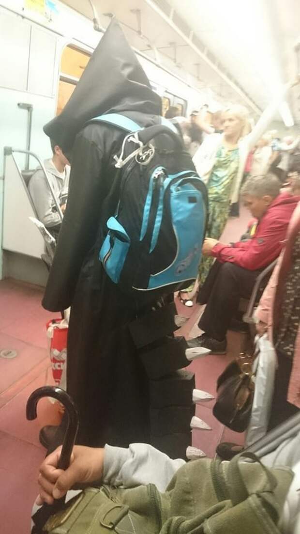Assassin's Creed метро, мода, юмор