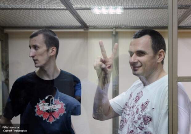 Первое слушание по уголовному делу в отношении украинского режиссера Олега Сенцова