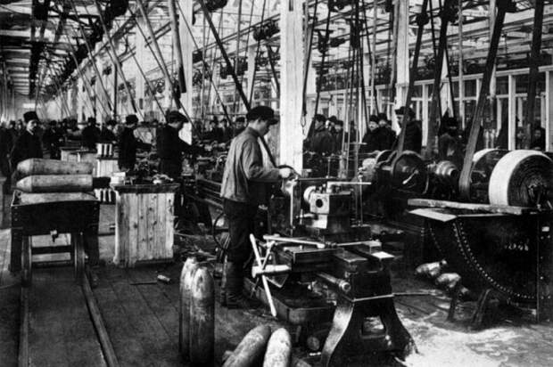 У людей, работающих на различных предприятиях, до 1917 г. отпусков не было / Фото: zotych7.livejournal.com