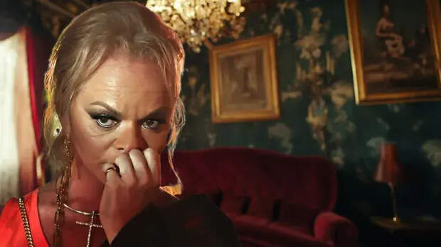 Лариса Долина записала новогоднее обращение для населения