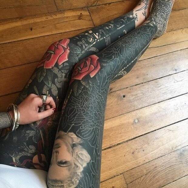 ноги девушки в тату tattoo, Синяя болезнь, девушки с тату, девушки с татуировками, красивые девушки, наколки, тату, татуировки
