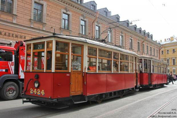 Парад ретро-техники в Санкт-Петербурге авто, общественный транспорт, парад, ретро автомобили