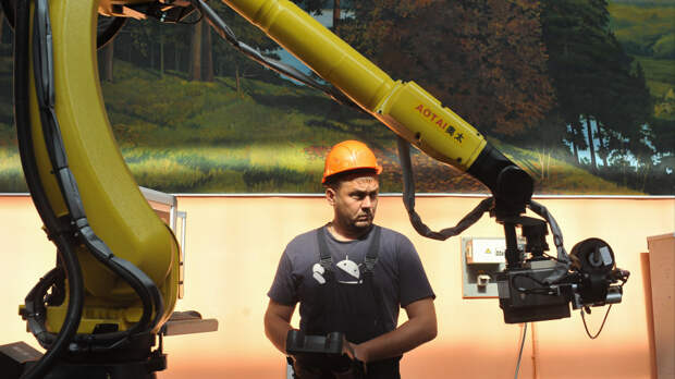 В Минпромторге РФ поручили госкорпорациям переходить на цеха без персонала