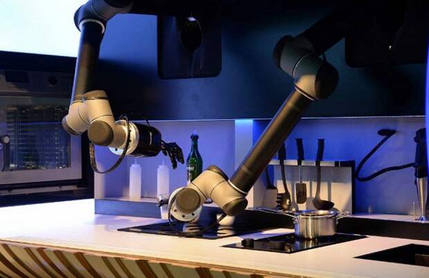 Робот-повар от компании Moley Robotic. Робот представляет собой две механические руки, закрепленные над кухонной плитой, и способные обращаться практически со…