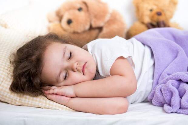 Важные правила сна младенца (4 фото)