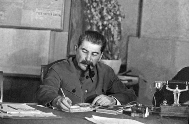 В сети распространяется опаснейший «Сталинский» вирус