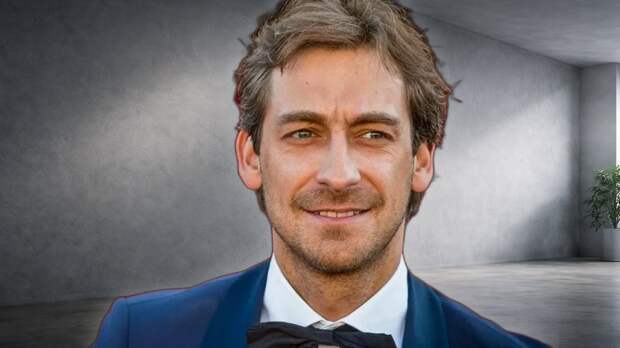 «Я точно пошел бы в разведку»: как Артем Ткаченко бросил жен ради новой семьи, но сохранил дружбу с бывшими