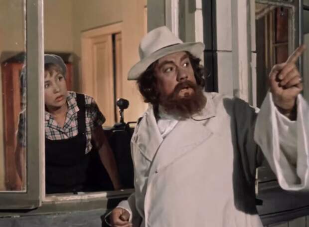 Королева бензоколонки_1.jpg