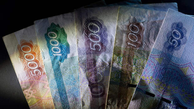 Средняя предлагаемая зарплата в России выросла до 84 тысяч рублей