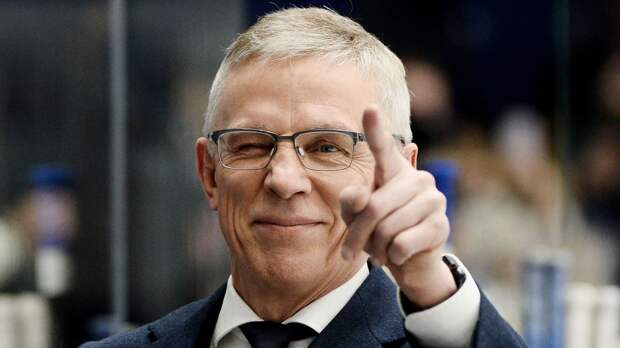 Сафронов — о Ларионове: «Хотелось бы, чтобы такой человек продолжил работать в СКА»