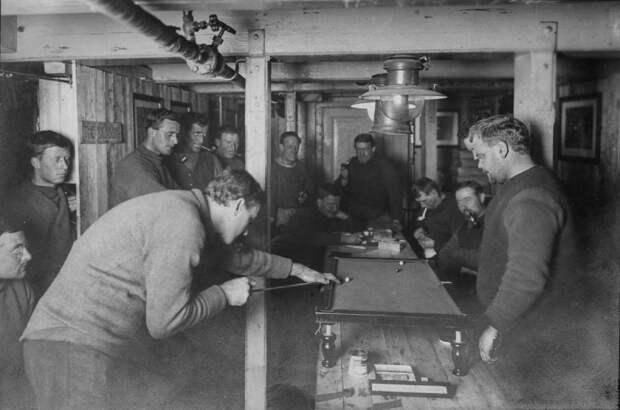 1914-1916 годы: «Эндьюранс» или история выживания 28 человек среди льдов Антарктики 1914-1916 годы: «Эндьюранс» или история выживания 28 человек среди льдов Антарктики