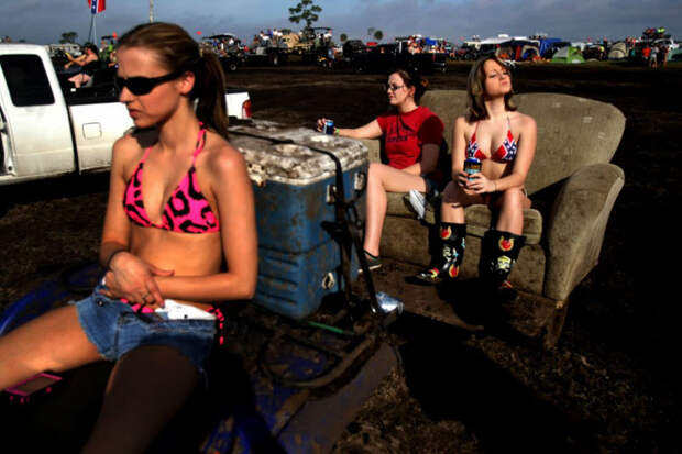Фестиваль грязи Okeechobee Mudfest (38 фото)