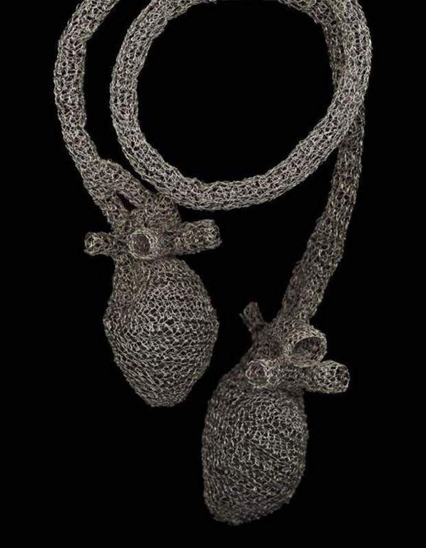 wire-crochet-heart-anne-mandro-6