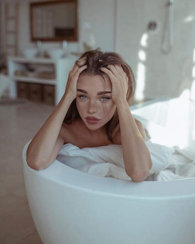 Блогерши из Instagram, которые хотят стать похожими на живых кукол