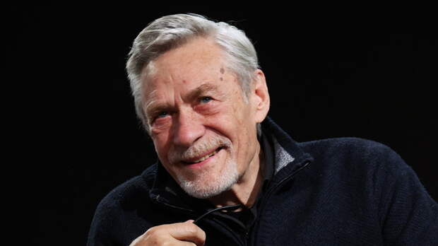 Актёр Михайлов рассказал о сложной судьбе фильма «Любовь и голуби»