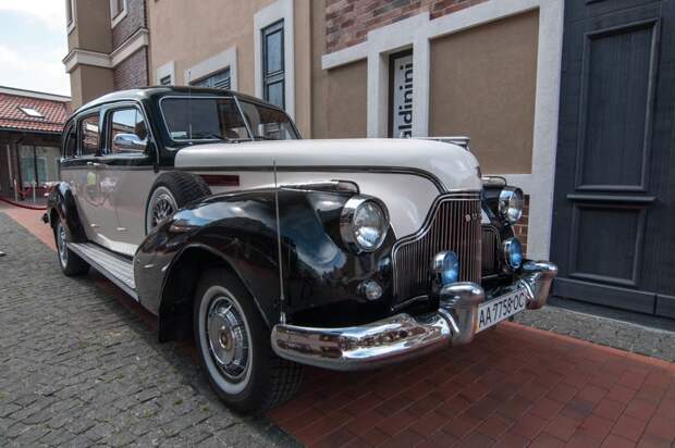 Buick Eight выставка, олдтаймер, ретро автомобили