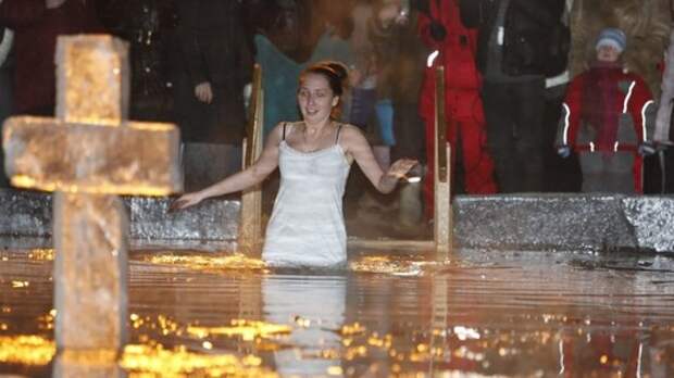 Украинцы отмечают Крещение 19 января, несмотря на решение Киева о переносе