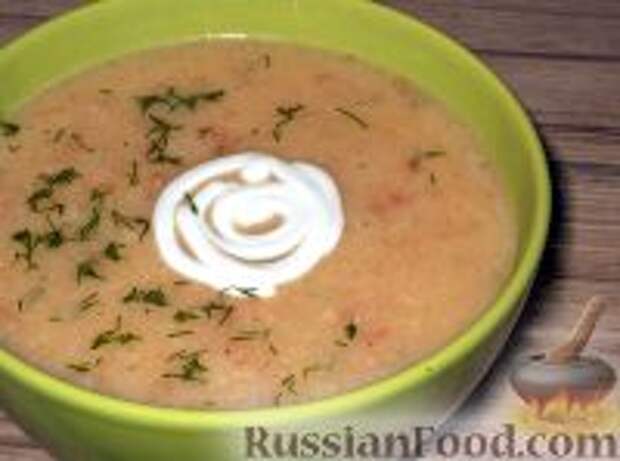 Фото к рецепту: Картофельный суп-пюре с чесноком, помидорами и перцем
