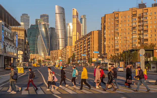 Политолог Безпалько: оголтелая русофобия разрушает толерантный Запад