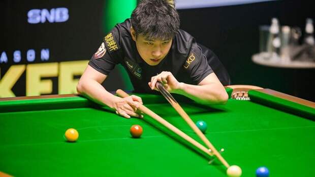 Чжао Синьтун победил Джадда Трампа в решающем фрейме полуфинала в Эр-Рияде (фото: WST)
