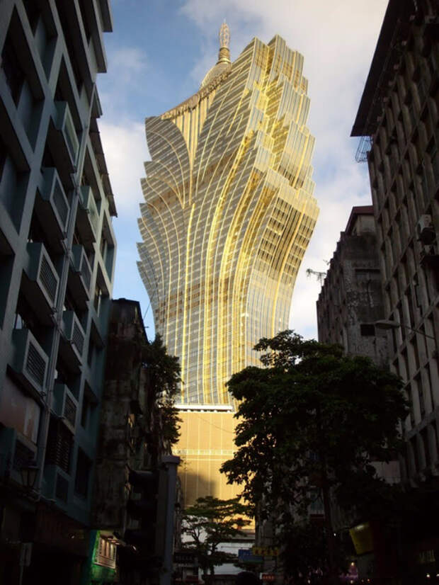 РћС‚РµР»СЊ-РєР°Р·РёРЅРѕ Grand Lisboa1 (625x800, 392Kb)