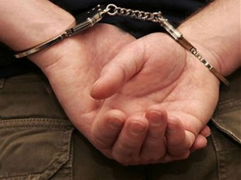 За долг в 15 тысяч рублей коллекторы побрили женщину наголо За долг в 15 тысяч рублей коллекторы побрили женщину наголо