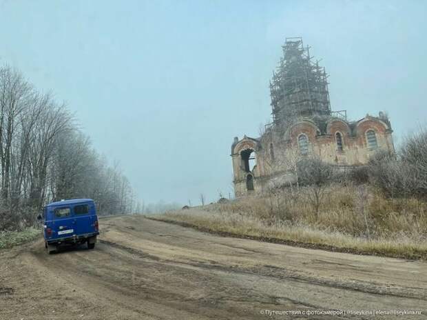 Итак, отправляемся из Москвы по Новорижскому шоссе и рулим в сторону Волоколамска