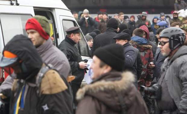 Киевляне за чистый город и против фашистов