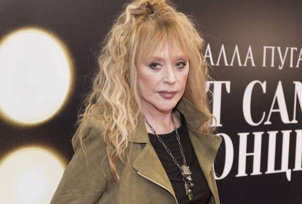 Продюсер оценил идею передачи песен Пугачевой уважаемым артистам