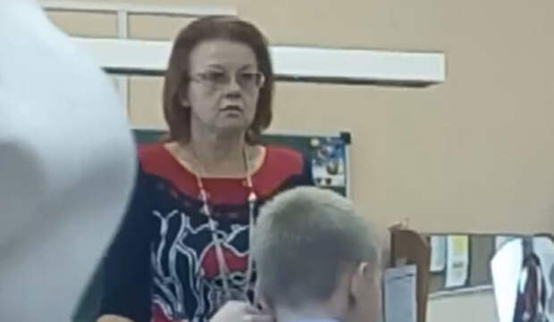 В Петербурге учительница на уроке обзывала детей «бедными и убогими»