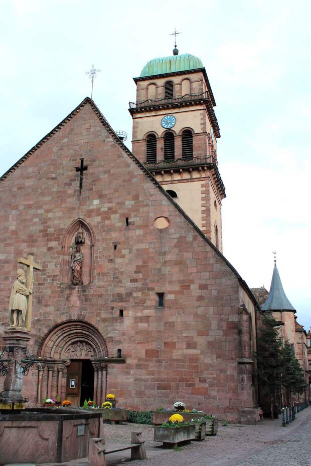 Церковь Сен-Круа с колокольней