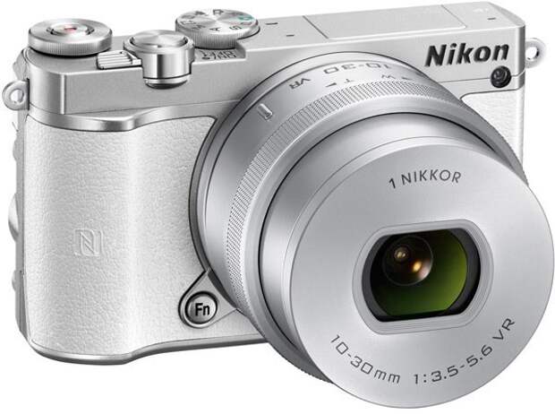 Беззеркалка Nikon 1 J5