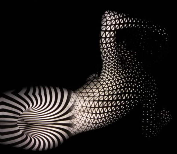 Женское тело и свет: фотографии Dani Olivier Женское тело и свет: фотографии Dani Olivier