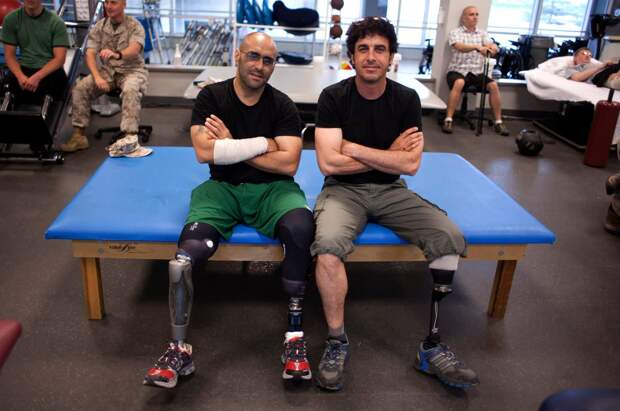 Жоао Силва — фотограф из «Банг-Банг Клуба», который подорвался на мине и продолжил снимать