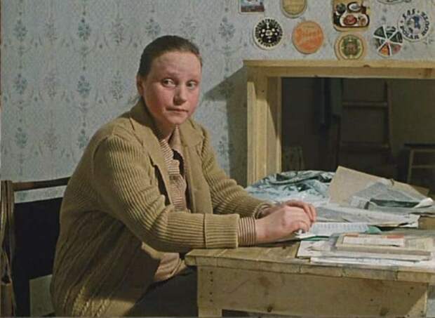 Евгения Глушенко в фильме *Влюблен по собственному желанию*, 1982 | Фото: kino-teatr.ru Евгения Глушенко в фильме *Влюблен по собственному желанию*, 1982 | Фото: kino-teatr.ru