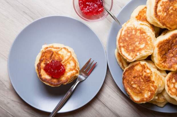 Вкуснейшие оладушки из пшена. \ Фото: pinterest.com.