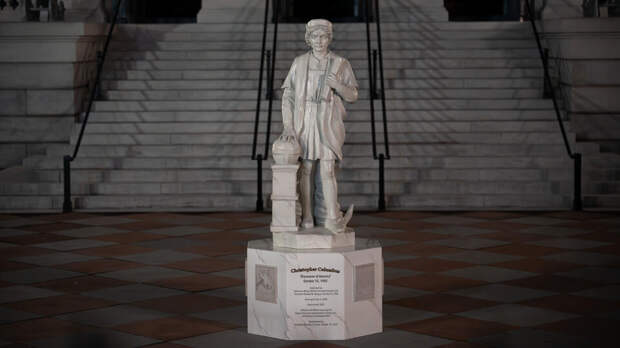 Трамп восстановил статую Колумба у Белого дома