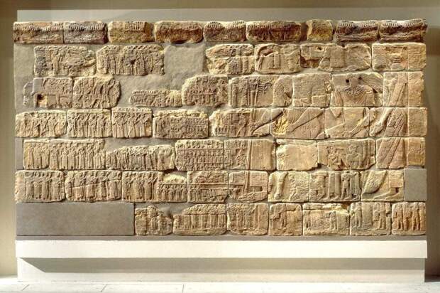 Храмовый рельеф из Мероэ, II век до н.э., Британский музей.