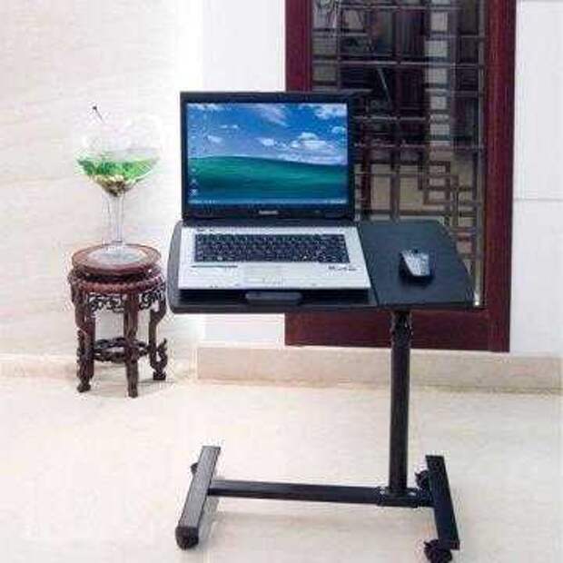 Retractable Divider Laptop For Travel, But Also At Home