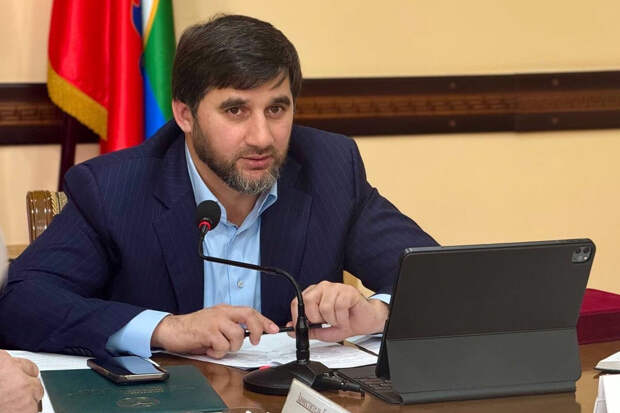 "Спросите у Расула": главу Буйнакского района Дагестана Ханмурзаева задержали