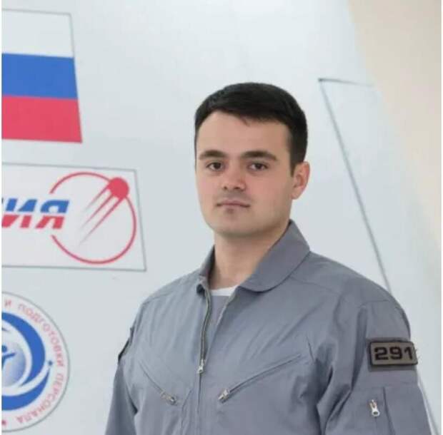 27 летний житель Майкопа Артур Кивирян зачислен кандидатом в отряд космонавтов.