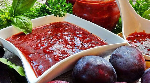 Острая аджика из слив. Идеально для мясных блюд