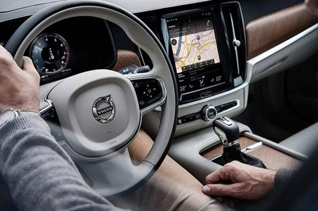 VOLVO ПРЕДСТАВЛЯЕТ НОВЫЙ СЕДАН S90 В ДЕТРОЙТЕ