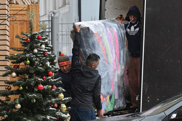 Федерация шахмат заявила, что не имеет отношения к складу для вещей Долиной