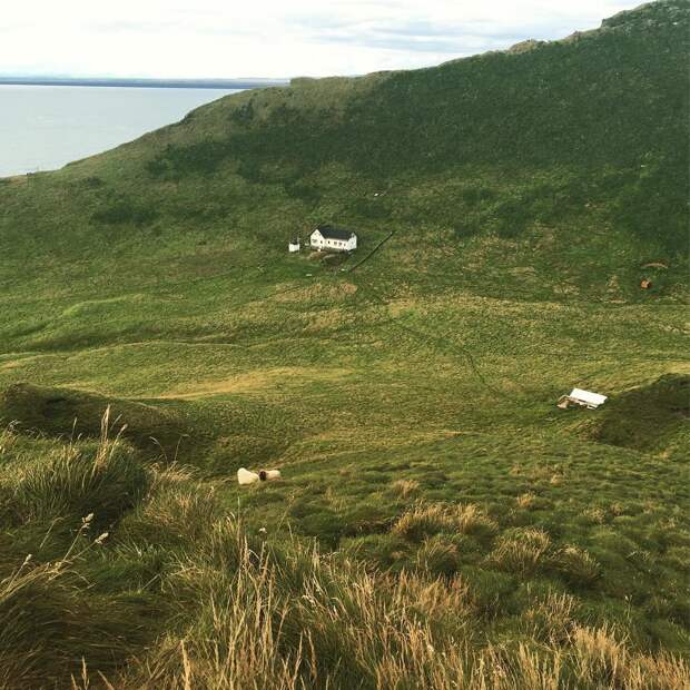 Интригующая история одинокого дома на необитаемом острове Исландии