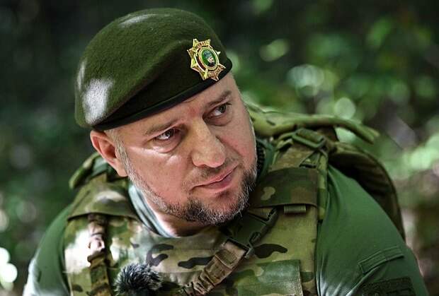 Командир спецназа "Ахмат", заместитель начальника главного военно-политического управления Минобороны РФ генерал-майор Апти Алаудинов в Курской области.