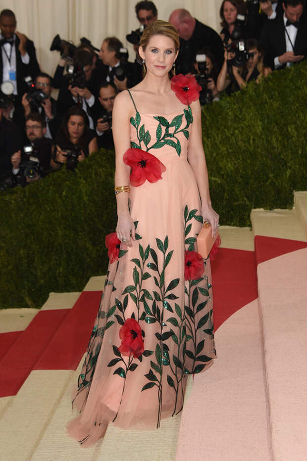 elizabeth-cordry-met-gala-2016-red-carpet